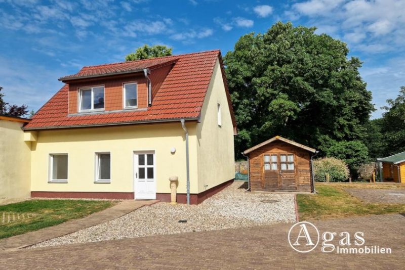 Müncheberg Einfamilienhaus mit ca. 95m² Wohnfläche & Garten und PkW-Stellplatz in Müncheberg zu vermieten Haus 