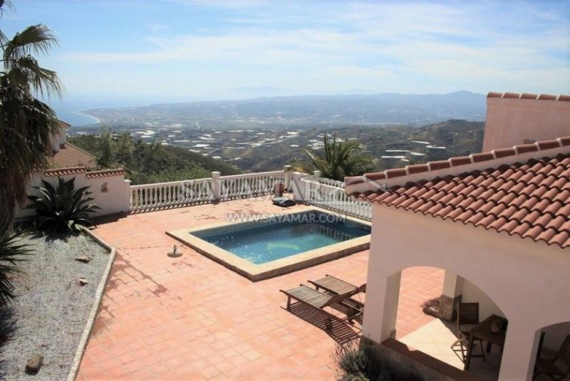 Sayalonga Landhaus mit Pool und Meerblick Haus 