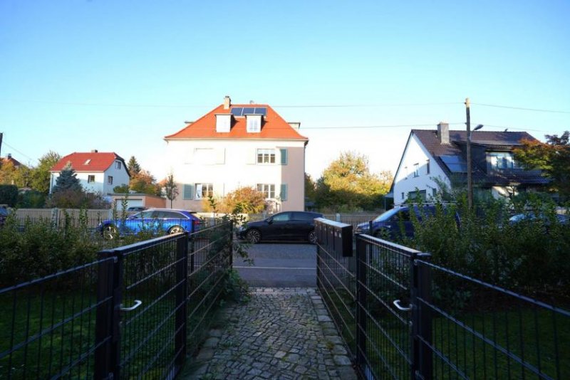 Dresden ERSTBEZUG - EXTRAVAGANTE 4-RAUM-PENTHOUSE-WHG. M. GÄSTE-WC, DACHTERRASSE U. STELLPLATZ IM HOFBEREICH Wohnung kaufen