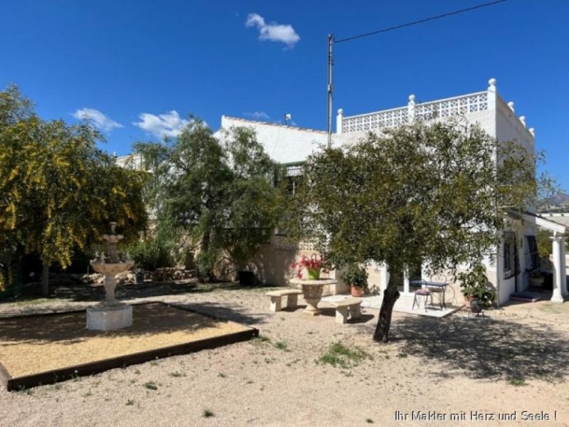 Busot ***Finca mit einem großen Grundstück mit Panorama- Küsten- und Bergblick*** Haus kaufen