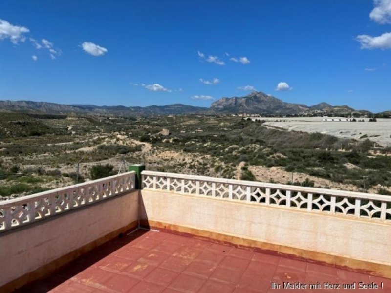 Busot ***Finca mit einem großen Grundstück mit Panorama- Küsten- und Bergblick*** Haus kaufen