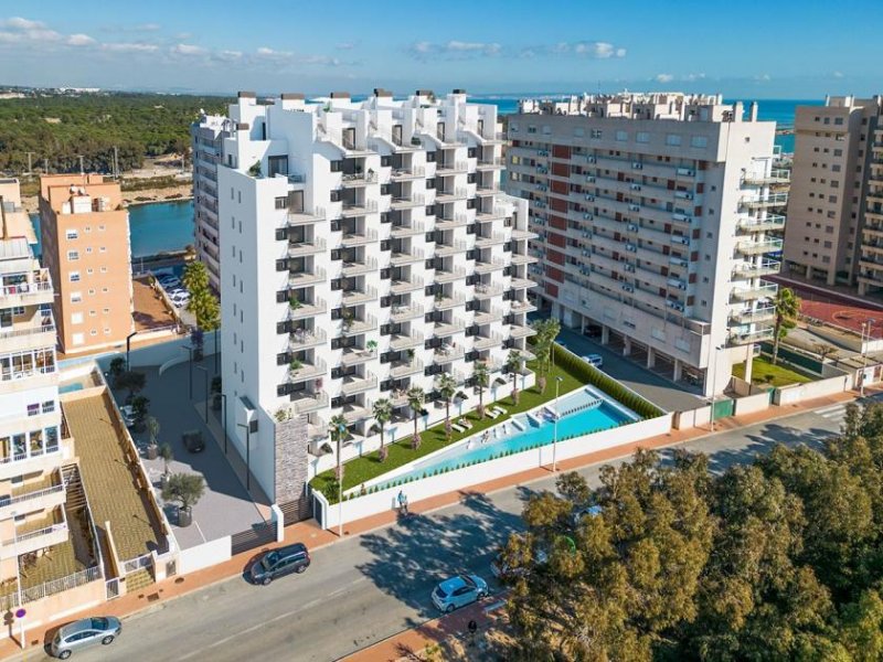 Guardamar del Segura Moderne Maisonette-Wohnungen mit 3 Schlafzimmern, 3 Bädern, Dachterrasse, Gemeinschaftspool und Meerblick nur 500 m vom Wohnung