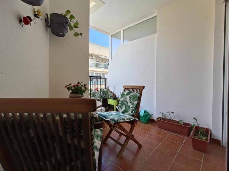 Almoradi Großes Apartment mit Terrasse, 3 Schlafzimmern und Garage Wohnung kaufen