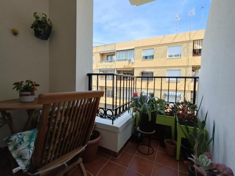 Almoradi Großes Apartment mit Terrasse, 3 Schlafzimmern und Garage Wohnung kaufen