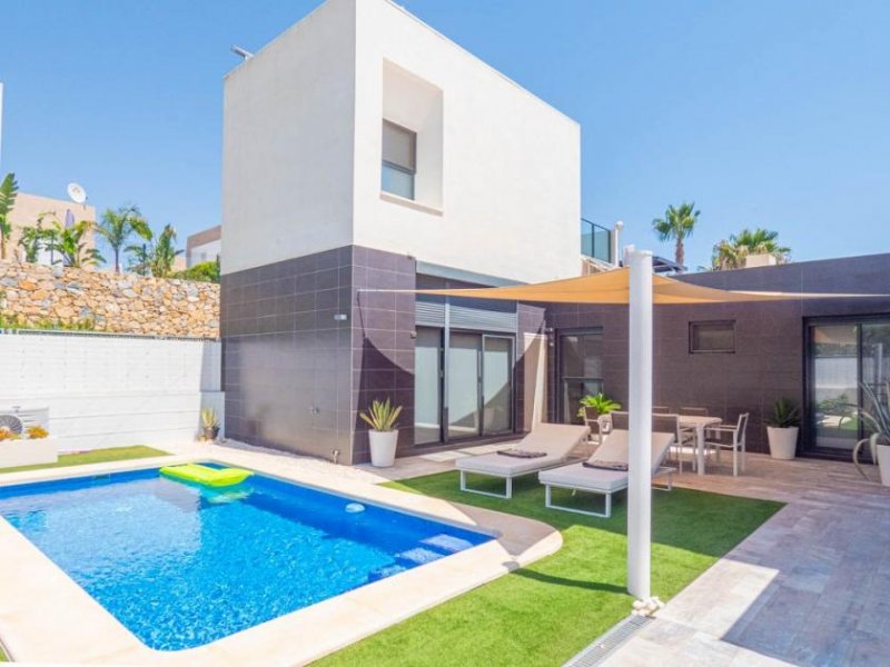 Algorfa Moderne Villa mit 3 Schlafzimmern, 2 Bädern und Gemeinschaftspool im La Finca Golf Resort Haus kaufen