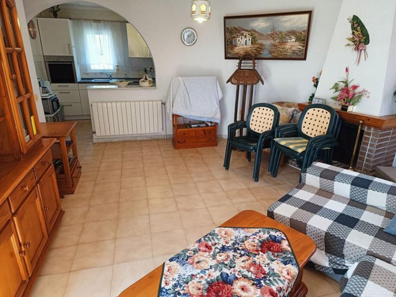 San Fulgencio Großzügige Villa mit 3 Schlafzimmern, 1 Badezimmer, 1 Gäste-WC, 1 Garage, großzügigen Terrassen mit etwas Meerblick Haus