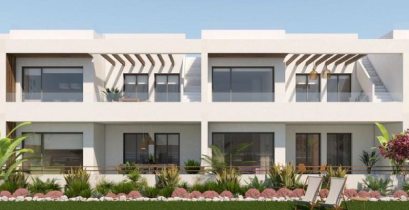 Torrevieja Moderne Obergeschoss-Wohnungen mit 2 Schlafzimmern, 2 Bädern, Dachterrasse, Klimaanlage, Alarmanlage und Gemeinschaftspool nur