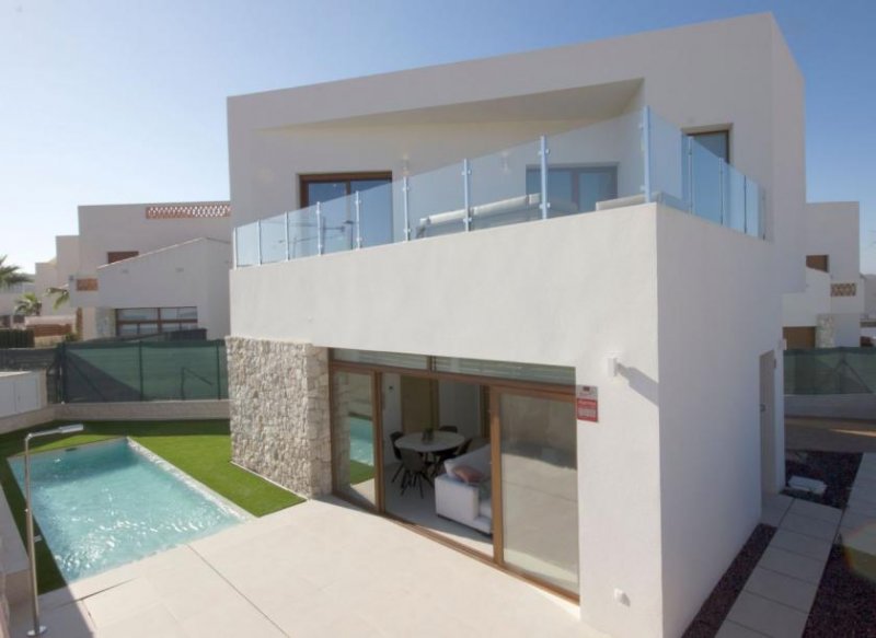 Torrevieja Villa in einer top Umgebung Haus kaufen