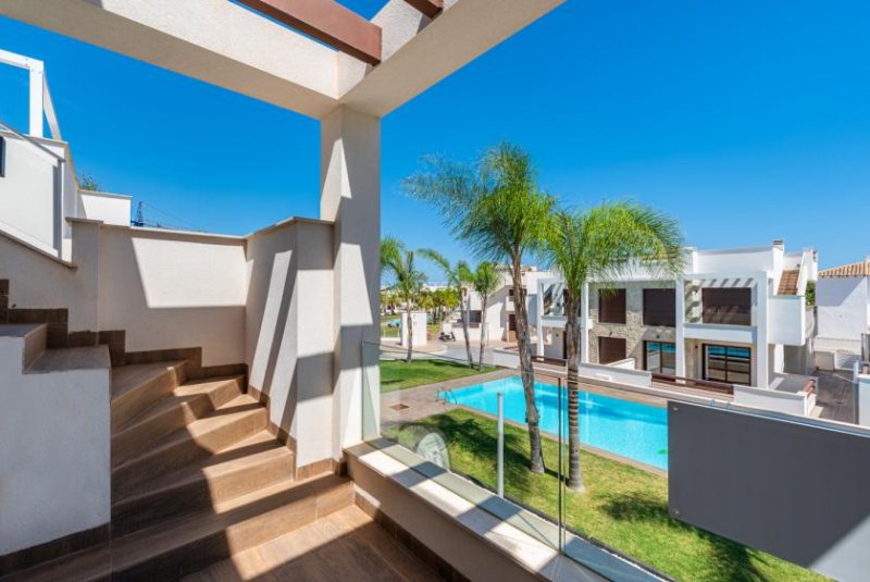 Torrevieja Schönes Penthouse mit Gemeinschaftspool Wohnung kaufen