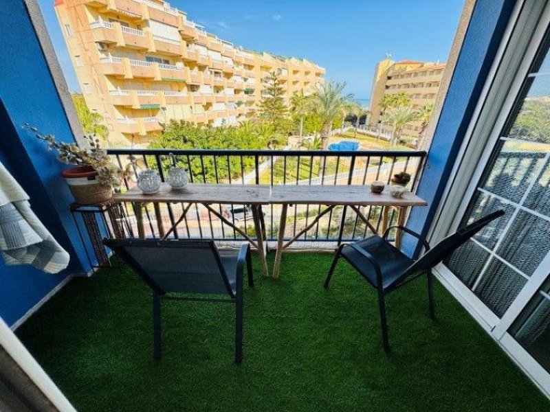 La Mata Renoviertes Appartement mit 2 Schlafzimmern, 1 Bad, Balkon mit Meerblick und Gemeinschaftspool nur 200 m vom Strand Wohnung