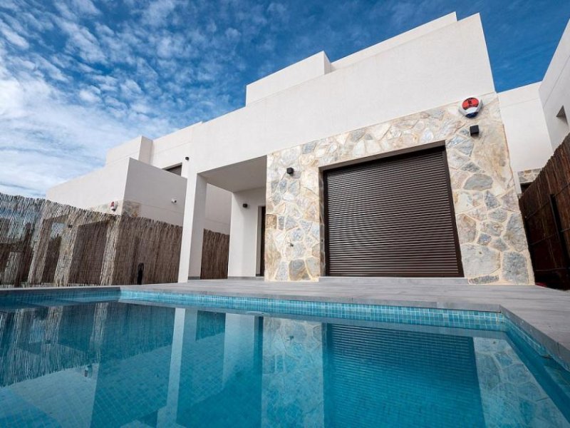 Orihuela Costa Herrliche Neubau-Villa mit toller Infrastruktur im Umfeld - Pool optional Haus kaufen