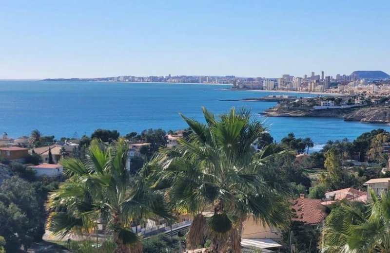 Campello Villa mit beeindruckender Aussicht auf das Meer und Panoramablick auf die Küste Haus kaufen