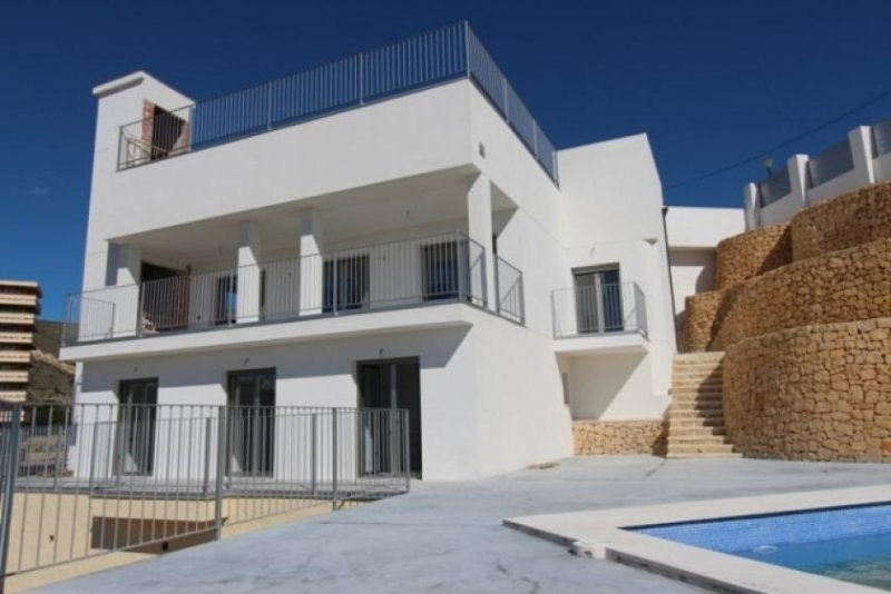 El Campello Großzügige neuwertige Villa mit fantastischem Meerblick Haus kaufen