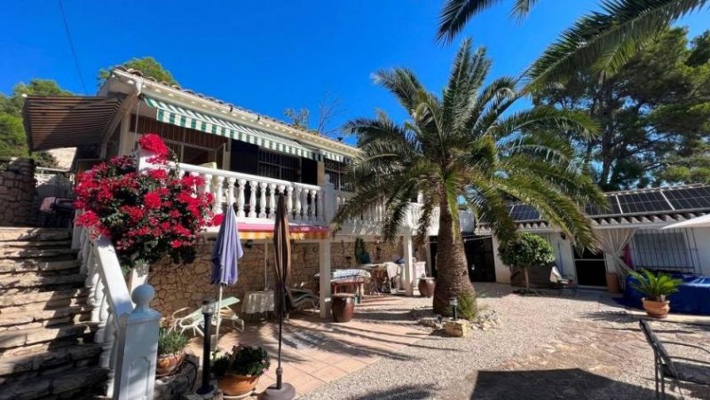 Aigües Freistehende Villa in einer sehr ruhigen Gegend mit Blick auf die Küste und das Meer Haus kaufen