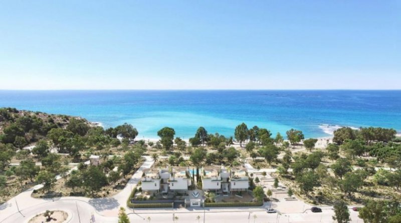 Villajoyosa Luxus-Wohnungen mit 3 Schlafzimmern und Meerblick in Wohnanlage mit teilbeheiztem Gemeinschaftspool nur 200 m vom Strand Wohnung