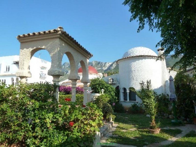 Denia Hübsches stadtnahes Haus in fantastischer mediterranen Anlage Haus kaufen