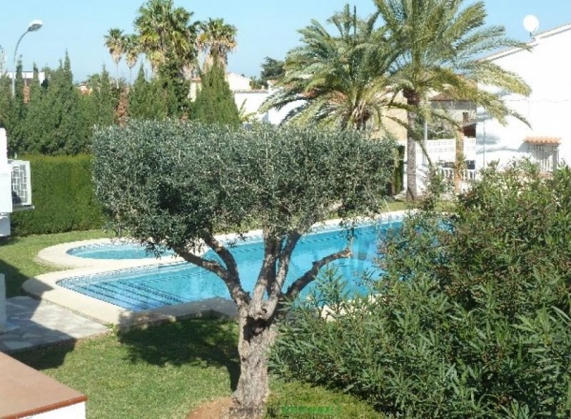 Denia Reihenhaus mit 2 Schlafzimmer und Gemeinschaftspool - 1 km zum Meer Haus kaufen