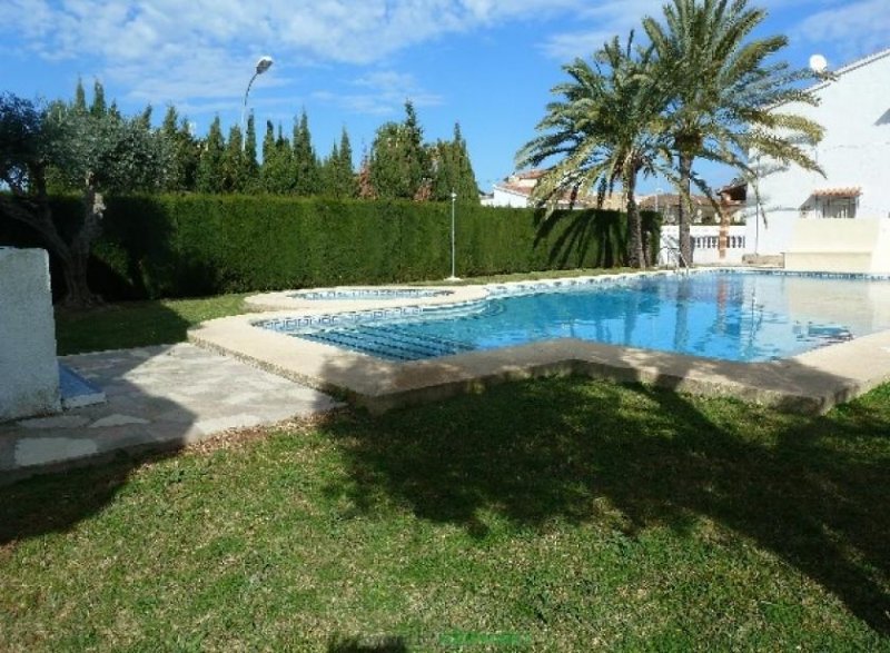 Denia Reihenhaus mit 2 Schlafzimmer und Gemeinschaftspool - 1 km zum Meer Haus kaufen