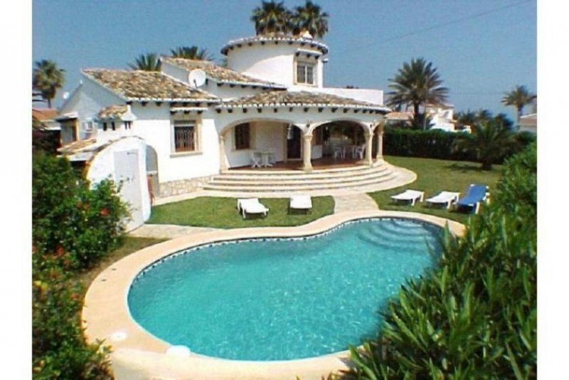 Denia Sehr schöne Villa mit Pool, ZH, Klima, Kamin, Carport, WIFI, nur 50 Meter vom herrlichen Sandstrand entfernt. Haus kaufen