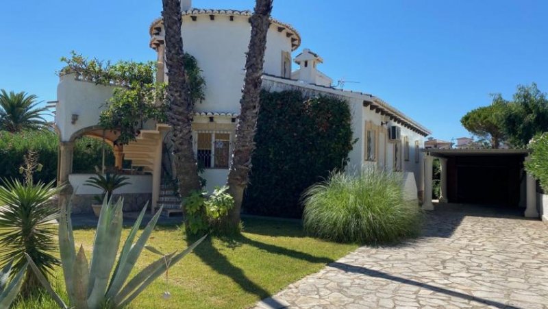 Denia Sehr schöne Villa mit Pool, ZH, Klima, Kamin, Carport, WIFI, nur 50 Meter vom herrlichen Sandstrand entfernt. Haus kaufen