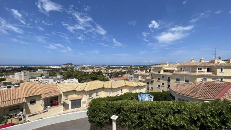 Denia Stadtnaher, Neubau mit 2 Schlafzimmern und Gemeinschaftspool in herrlicher Aussichtslage in Denia Haus kaufen