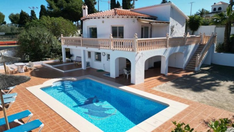 Denia Villa in Denia mit spektakulärem Meerblick, Pool und Vermietunglizenz! Haus kaufen