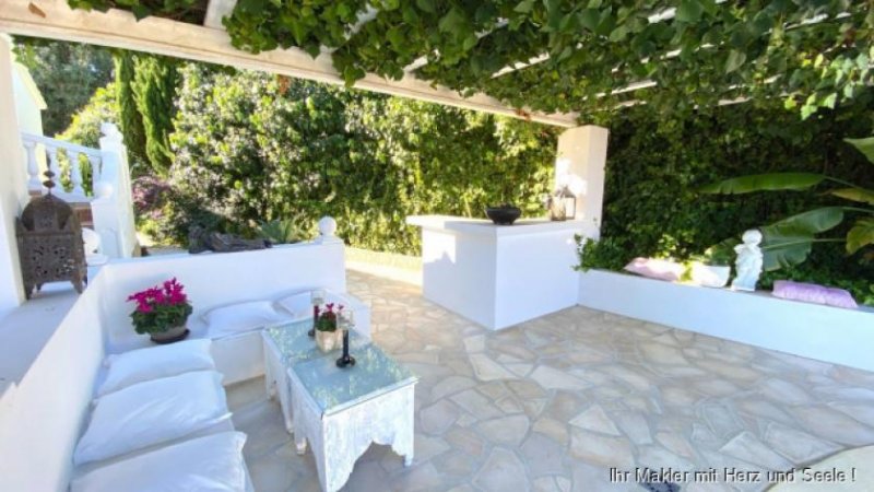 Denia ***Wunderschöne Villa mit Ibizaflair, Pool, Meersicht, Fußbodenheizung, Isolierglasfenster u.v.a.m.*** Haus kaufen