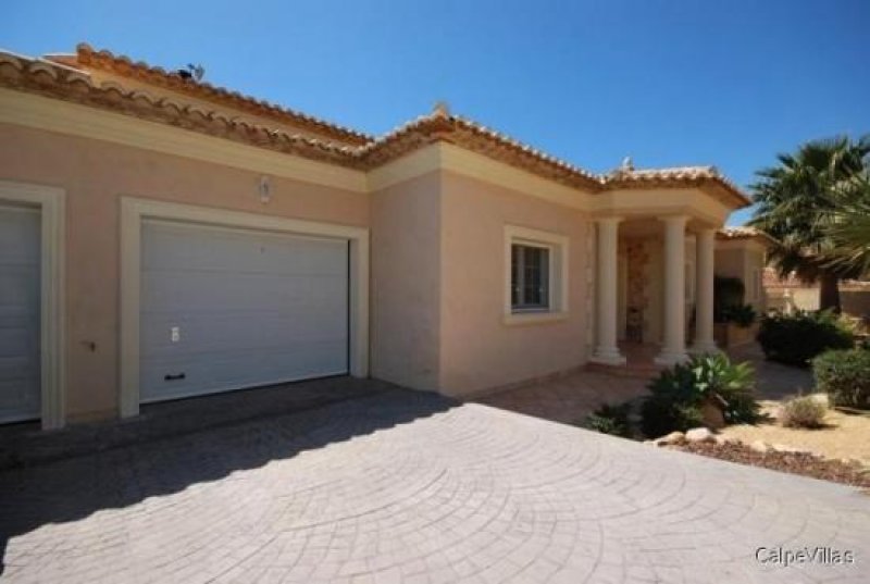 Calpe Neuwertige grosse Villa mit spektakulärem Meerblick in Calpe Haus kaufen