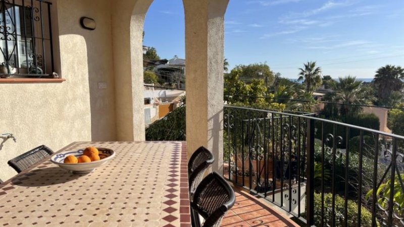 Benissa Villa in schöner Südausrichtung mit Meerblick, 2 Wohneinheiten, Garage und Heizung Haus kaufen