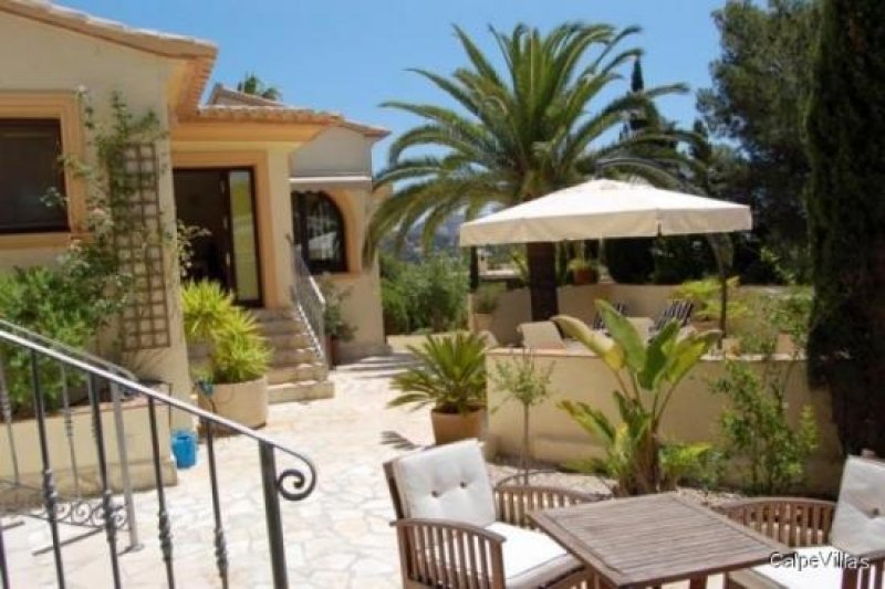 Moraira Beeindruckende Villa auf einem flachen, sonnigen Grundstück in Laufnähe zum Zentrum von Moraira Haus kaufen