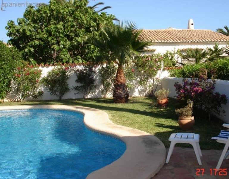 Javea Xabia freistehende 140qm Villa, 3 Schlafzimmer, 2 Badezimmer, Ess-Zimmer, Pool, Heizung, Grundstück 760qm Haus kaufen