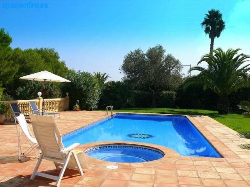 Jávea PROVISIONSFREI !!! 220qm Villa, 3 Schlafzimmer, Garage, Pool, Whirlpool auf 2.050qm Grundstück Haus kaufen