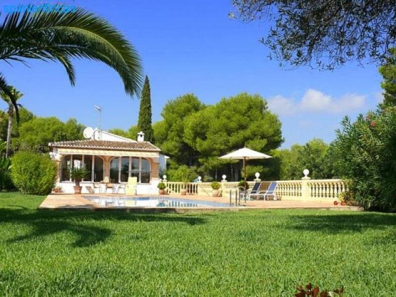 Jávea PROVISIONSFREI !!! 220qm Villa, 3 Schlafzimmer, Garage, Pool, Whirlpool auf 2.050qm Grundstück Haus kaufen