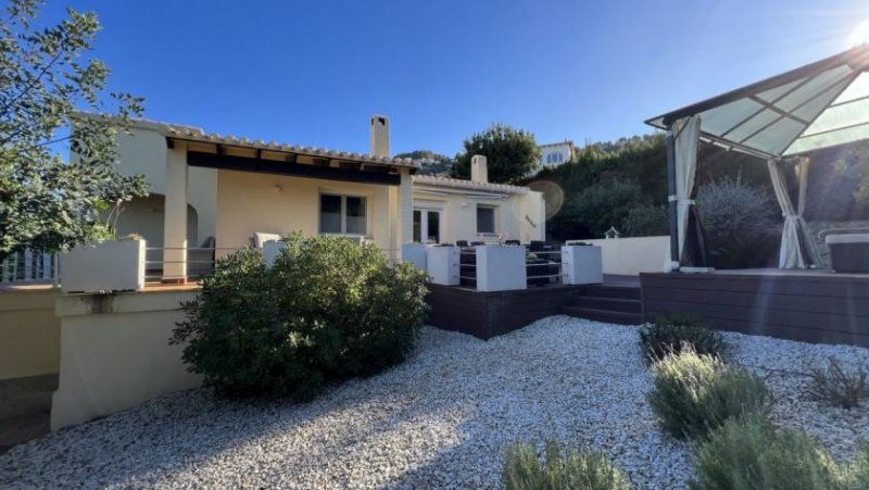 Denia - La Sella Schöne renovierte freistehende Villa mit Privatgarten, Parkplatz und Dachterrasse in La Sella Haus kaufen