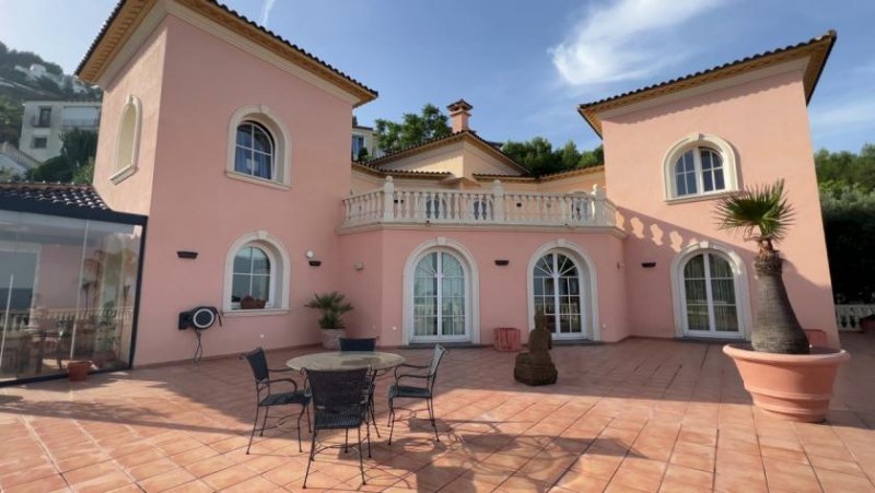 Denia Fantastische Villa mit Meerblick, 5 Schlafzimmern, 4 Bädern, Privatpool und Garage Haus kaufen