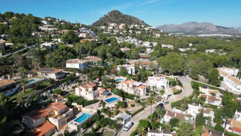 Denia Renovierungsbedürftige Villa mit riesigem Grundstück, 2 Garagen und herrlicher Aussicht in La Sella Haus kaufen