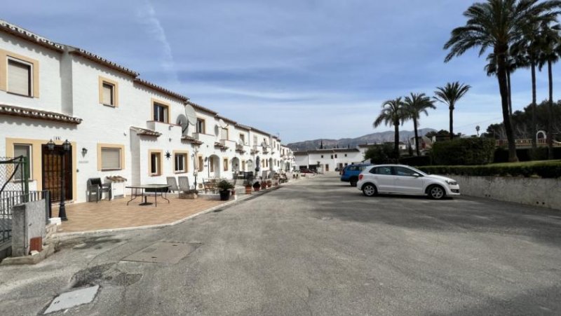 Pedreguer Mediterranes 3 Schlafzimmer Reihenmittelhaus in gepflegter Wohnanlage in Pedreguer mit eigenem Garten Haus kaufen