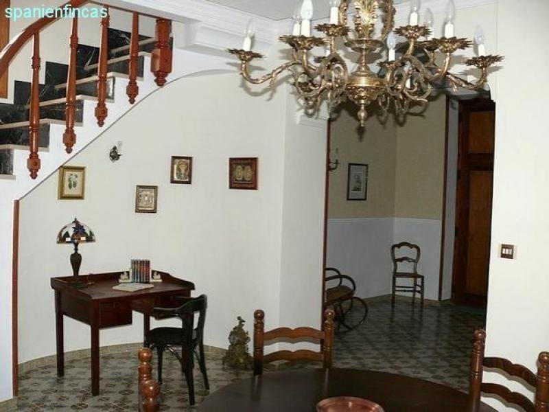 Benimeli PROVISIONSFREI !!! Benimeli, liebevoll restauriertes Stadthaus im maurischem Stil, 4 Schlafzimmer, schöne Dachterrasse Haus