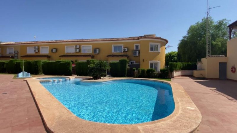 Els Poblets Gepflegtes Reihenhaus mit Terrasse und Gemeinschaftspool in Els Poblets Haus kaufen