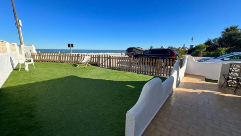 Els Poblets Strandhaus direkt am Strand von Els Poblets mit 2 Schlafzimmern mit unschlagbarem Blick auf das Meer Haus kaufen