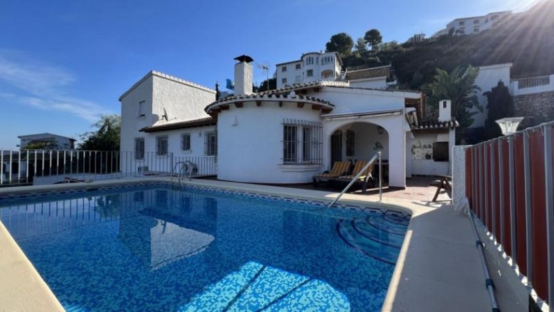 Pego-Monte Pego Makellose Villa mit freiem Meer-und Bergblick und separatem Apartment mit grosser Terrasse auf dem Monte Pego Haus kaufen