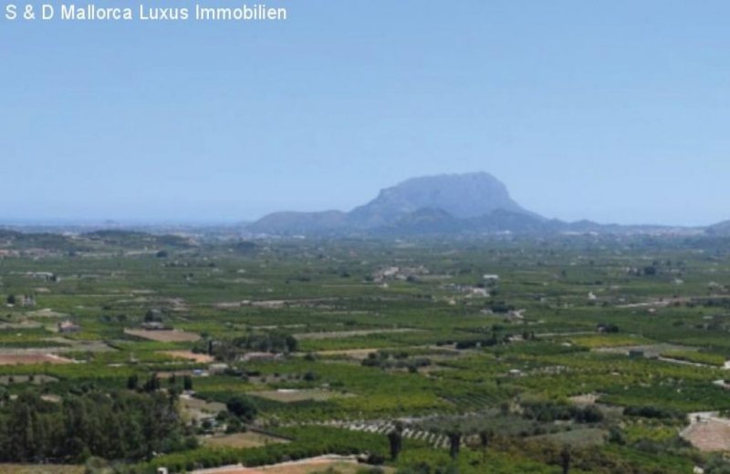 Sagra (Costa Blanca) Baugrundstück mit Lizenz zum Bau jeglichen Projektes Grundstück kaufen