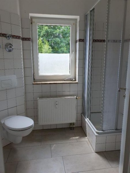 Leipzig Gemütliche 3-Zi. mit neuem Laminat und Einbauküche in guter Lage beim Auensee und Herrenhaus Möckern Wohnung kaufen