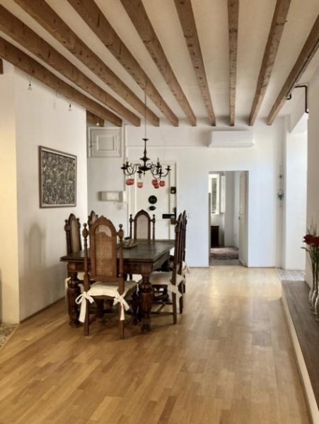 Palma de Mallorca Mallorca wunderbare Altstadtwohnung im typischen, mallorquinischen Stil zu verkaufen Wohnung kaufen