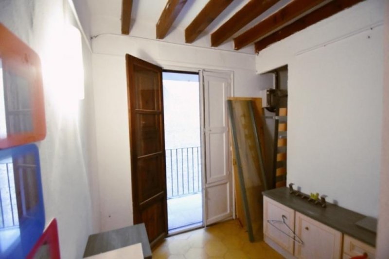 Palma de Mallorca ***Wohnung im Altstadtviertel von Palma, zum Renovieren*** Wohnung kaufen