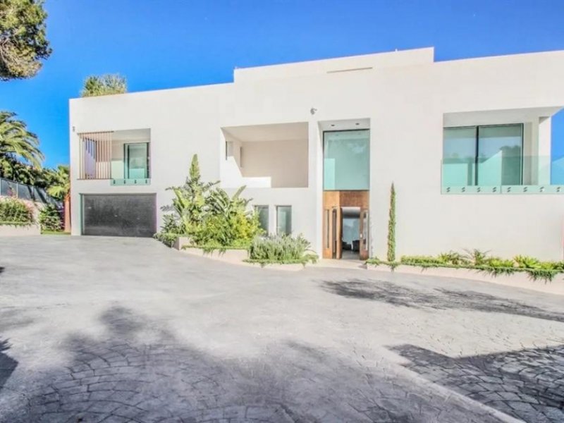 Palma de Mallorca Luxuriöse Neubau-Villa mit Pool und Meerblick im exklusiven Son Vida Haus kaufen