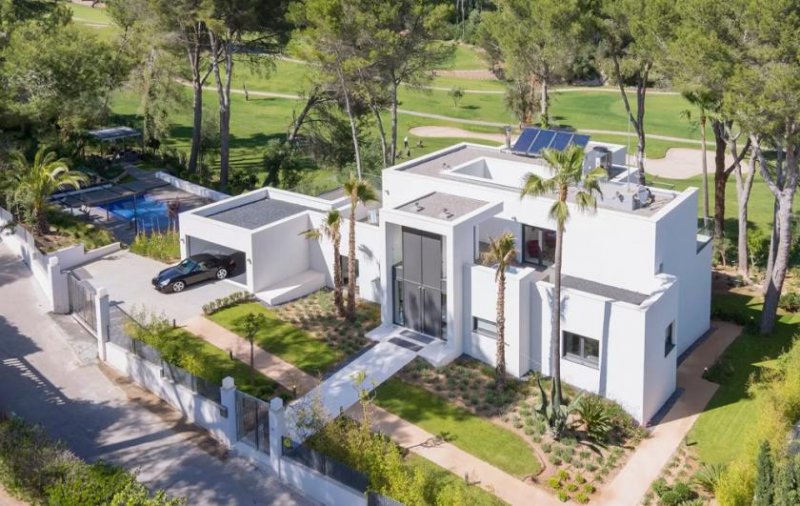 Son Vida EXKLUSIVITÄT TRIFFT WERTSTEIGERUNG: 
TRAUMVILLA MIT PANORAMABLICK AUF DEN GOLFPLATZ VON SON VIDA! Haus kaufen