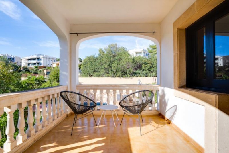 Palma de Mallorca ***Große Villa mit Swimming Pool und Ferienvermietungslizenz Palma de Mallorca*** Haus kaufen