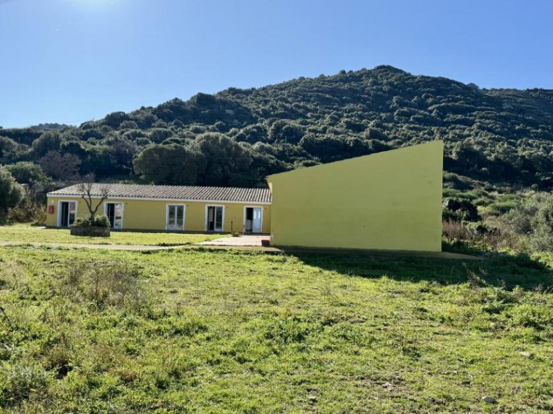 Aglientu Große Struktur für B&B, Meerblick Haus kaufen