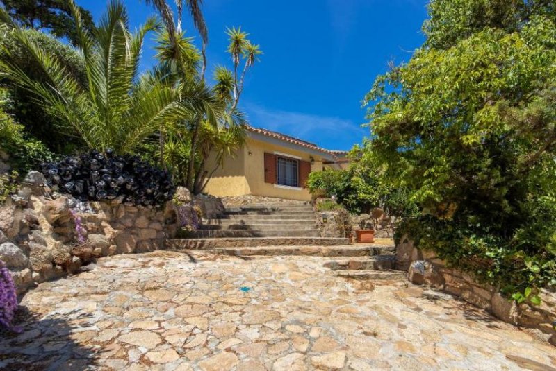 La Maddalena Isola La Maddalena - Luxuriöse Villa mit phantastischer Aussicht. Haus kaufen